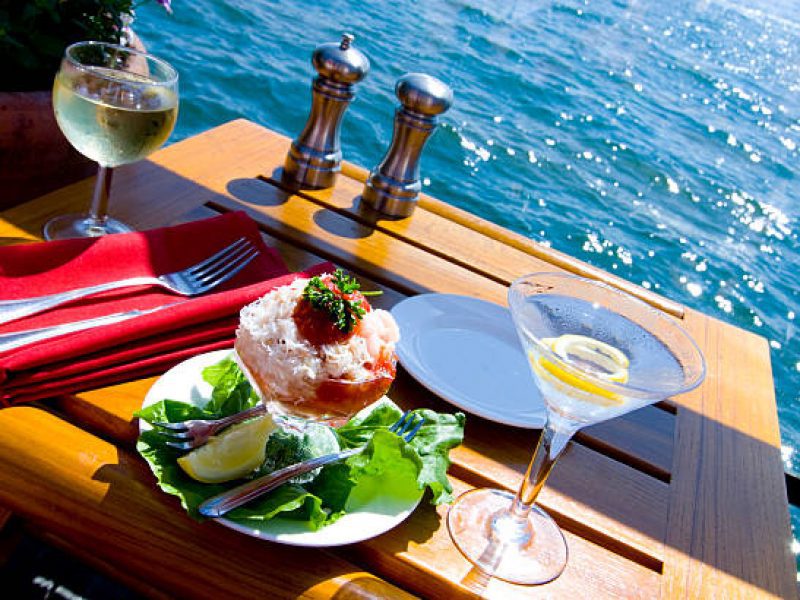 Luxury Waterfront Restaurant Transfers